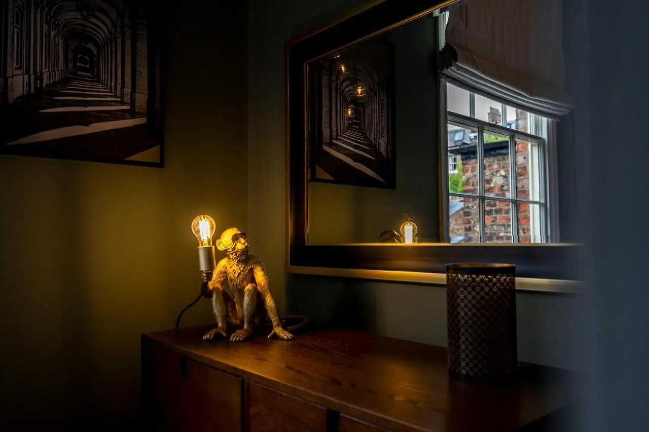 The Chambers At The Dukes Townhouse Apartment York